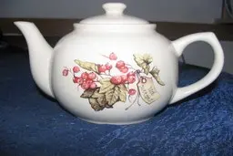 با استفاده از این نخ دیگه هیچوقت در قوری رو گم نکن! + ویدئو