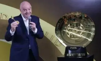 اینفانیتنو: تمام تیم‌ها در جام جهانی شرکت می‌کنند