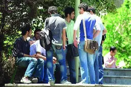 چرا میلیون‌ها نفر نه کار می‌کنند، نه درس می‌خوانند؟ | گمشده در اقتصاد