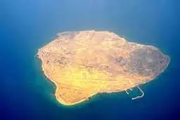 بوموسی میزبان جشنواره فیلم فجر شد | چهل و سومین جشنواره‌ٔ فیلم فجر به میزبانی جزیرهٔ بوموسی
