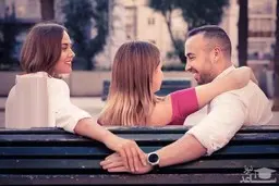 این علایم به شما میگوید زنی به دنبال شوهر شماست!