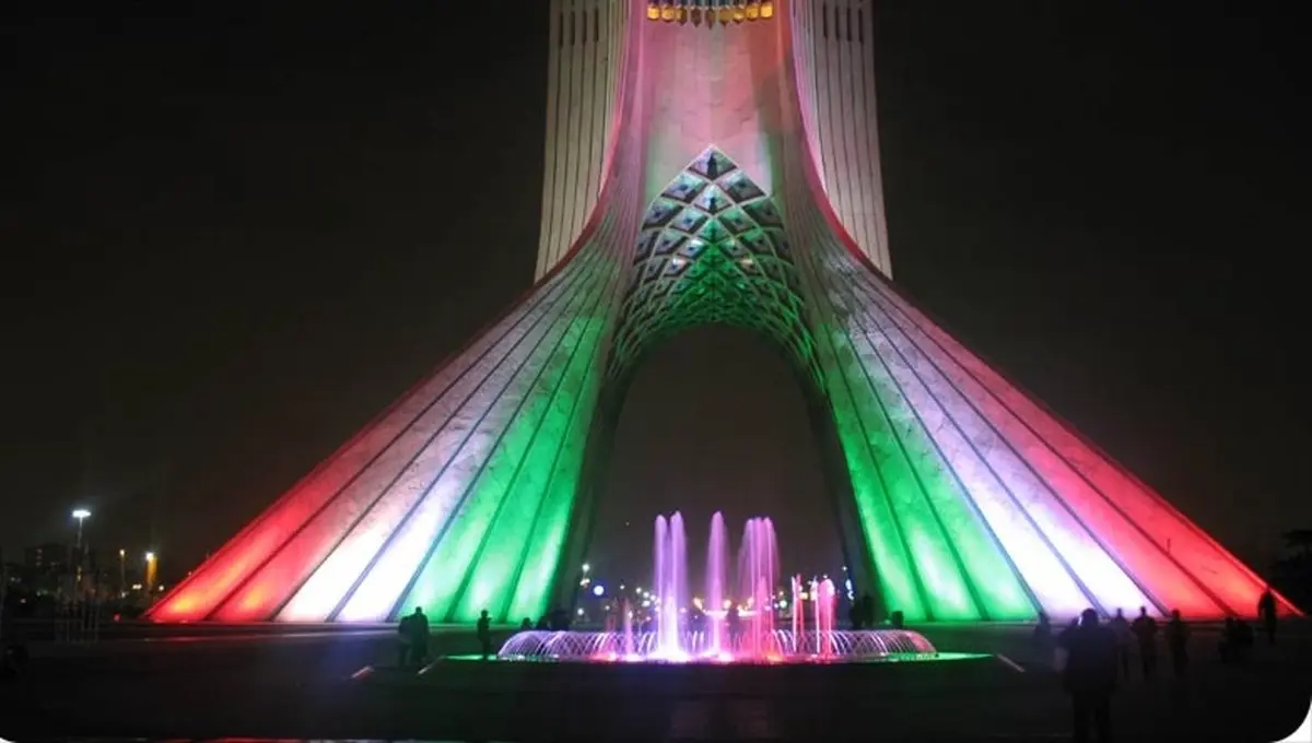 آتش بازی جشن عید غدیر در میدان آزادی تهران+ویدئو