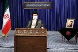 رهبری  |   اقتصاد، معطل انتخابات فلان کشور نماند 