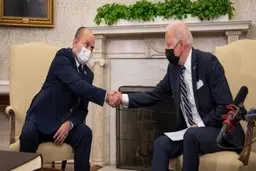 بنت: با بایدن برای توقف ایران توافق کردیم