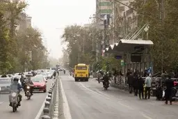 ممنوعیت تردد تاکسی و موتورسیکلت‌های کاربراتوری از سال آینده در کلانشهرها