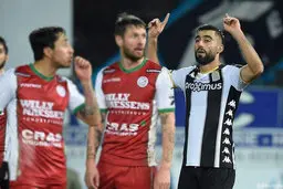 جشنواره گل شارلوا در شب هت‌تریک کاوه رضایی