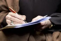 حمله کیهان به خاتمی به خاطر نامه او به رهبری: رفتار خاتمی سالوسانه است | او و موسوی متهم اول ۸ ماه بی‌ثباتی کشور در ۸۸ هستند 