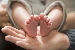 ضرورت آزمایش غربالگری نوزاد تا ۳ روز اول پس از تولد 