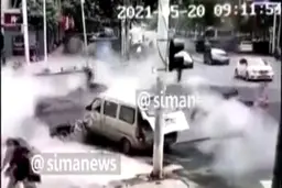 لحظه انفجار وحشتناک چاه فاضلاب در چین! + ویدئو
