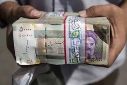 زمان دقیق افزایش حقوق شاغلان و بازنشستگان لشگری و کشوری + جزئیاتی از رتبه‌بندی معلمان و حذف یارانه ها