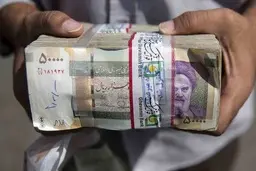 زمان دقیق افزایش حقوق شاغلان و بازنشستگان لشگری و کشوری + جزئیاتی از رتبه‌بندی معلمان و حذف یارانه ها