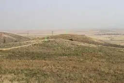 قاچاقچیان به سراغ تپه اشکانی کرمانشاه رفتند 