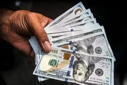 ۲ سیگنال متفاوت برای قیمت دلار