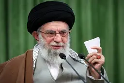 در دنیای امروز، فضای مجازی زیر کلید مستکبران است | مسئولین کشور به‌نحوی عمل کنند که دشمن نتواند به هر شکل و هر جا که اراده کرد، در فضای مجازی برخورد کند