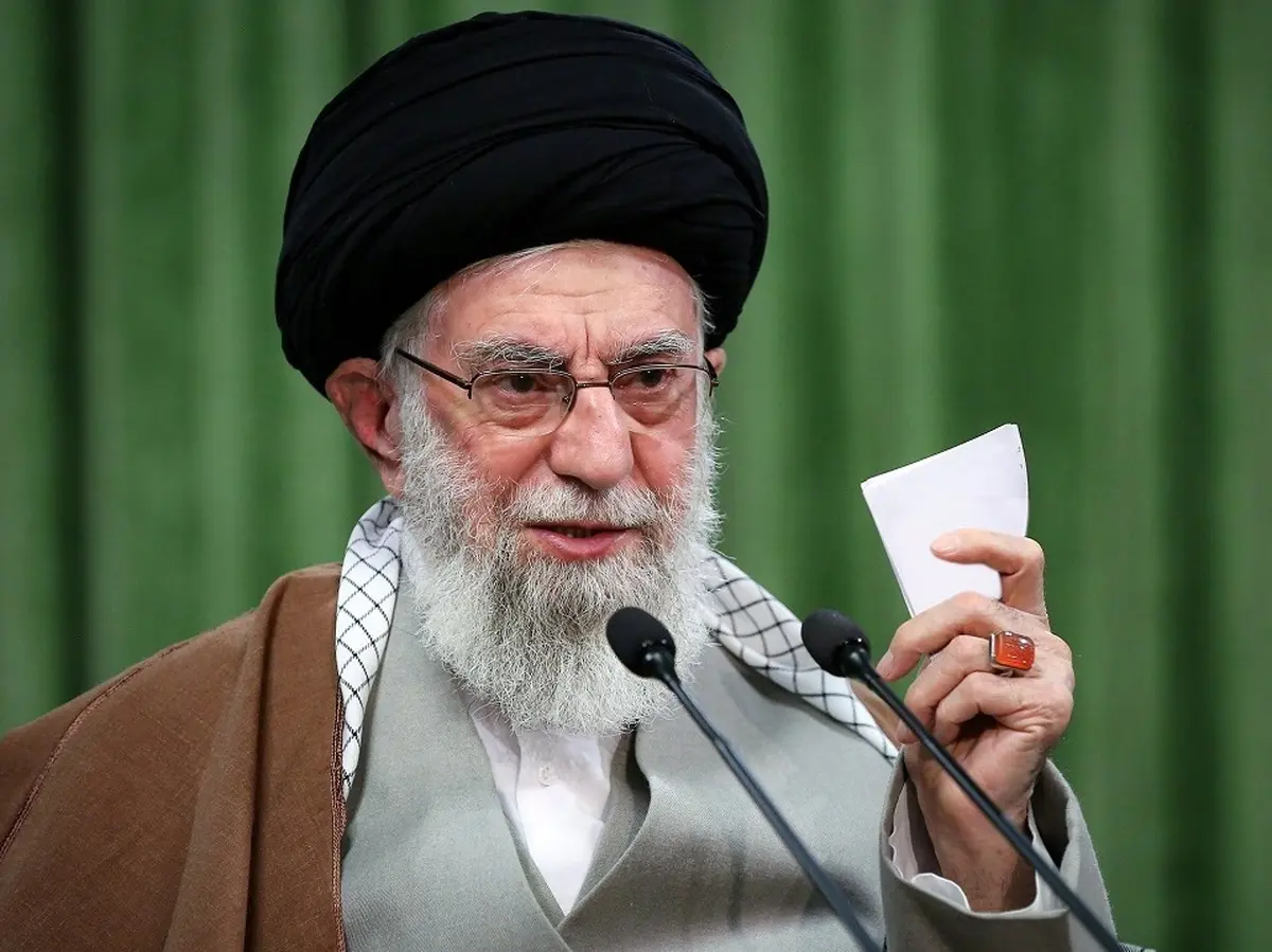 در دنیای امروز، فضای مجازی زیر کلید مستکبران است | مسئولین کشور به‌نحوی عمل کنند که دشمن نتواند به هر شکل و هر جا که اراده کرد، در فضای مجازی برخورد کند
