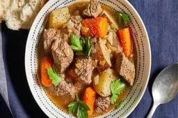 طرز تهیه تاس کباب با رسپی مخصوص   | رسپی تاس کباب به سبک نجف دریابندری