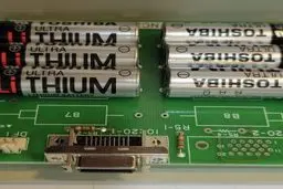 خودکشی یک زن ایرلندی با ۵۵ باتری قلمی | خوردن ۵۵ باتری قلمی برای خودکشی