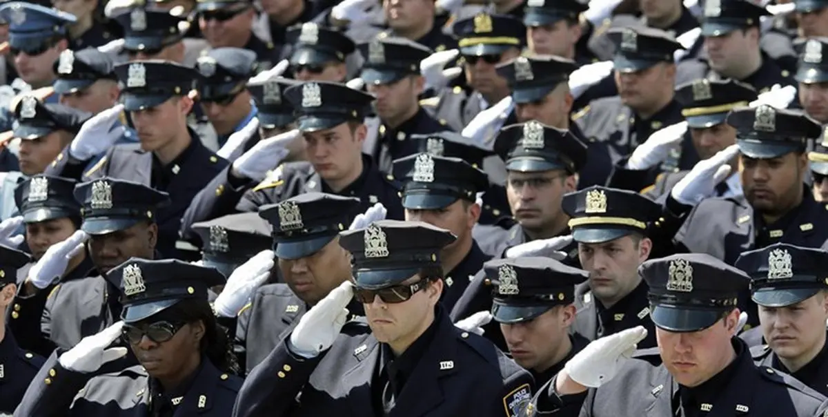 1400 افسر پلیس ایالت نیویورک به کرونا مبتلا شده‌اند