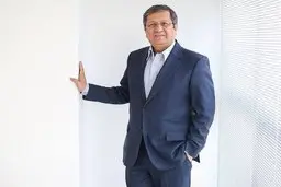 همتی با نظر خبرگان حوزه بانکی و رای اعتماد دولت، رئیس بانک‌ مرکزی شد