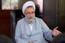 حمله کیهان به مسیح مهاجری به خاطر مخالفت او با رییس جمهور شدن روحانیون و نظامیان: امثال او باید عذرخواهی کنند؛ نه اینکه تعیین تکلیف بکنند که چه کسانی نامزد نشوند