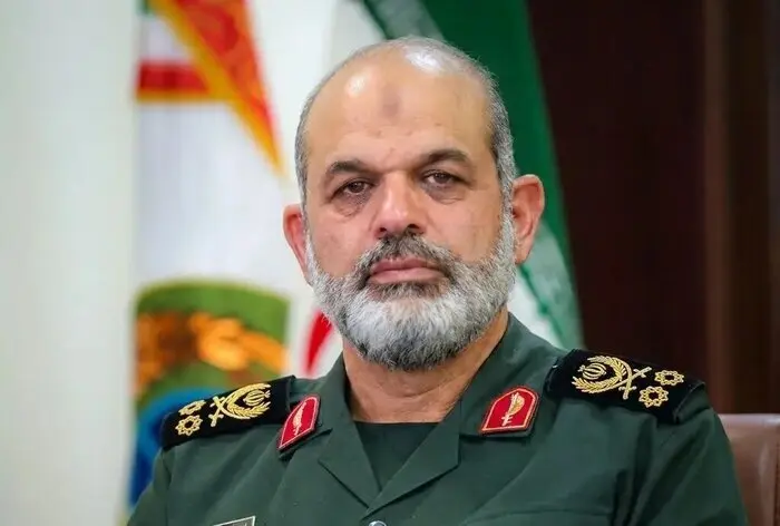 سرلشکر وحیدی: «از جنگ نمی‌ترسیم» ندای بلند و استوار ملت ایران است


