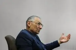 صادق زیباکلام به زندان رفت | علت چیست؟