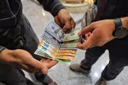 پیش‌بینی عدد نرخ دلار و طلا پس از احیای برجام |  اگر برجام امضا نشود، دلار چه رقمی می‌شود؟