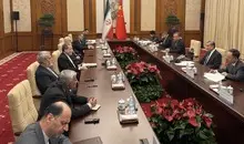وزیر خارجه چین : آماده‌ایم تا تلاش‌های خود را برای کاهش شدت تنش‌ها ادامه دهیم | منطقه در حال گذر از یک پیچ سرنوشت‌ساز است و دیدارهای مستقیم میان دو طرف (ایران و امریکا) ضروری است | عراقچی: تهران جز به توافقی عادلانه و جامع رضایت نخواهد داد