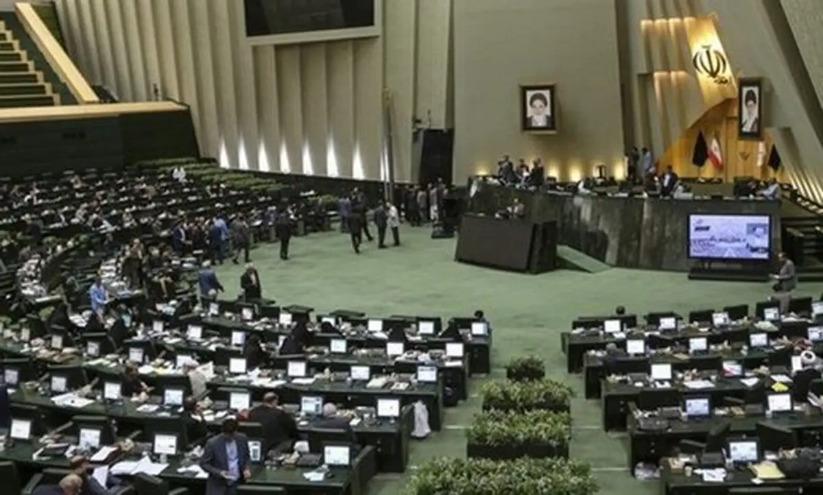 
مجوز مجلس به دولت برای گرفتن ۵ میلیارد دلار وام از روسیه
