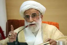 واکنش آیت‌الله جنتی به اظهارات روحانی: رئیس‌جمهور نباید اظهاراتی داشته باشد که افکار عمومی را نگران کند و مورد سوءاستفاده دشمنان قرار گیرد 