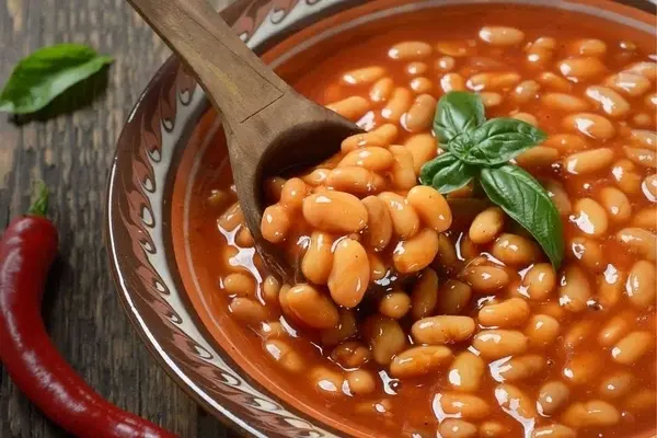 طرز تهیه خوراک لوبیا | درست کن که مزش با کنسرو لوبیا بیرون مو نمی‌زنه +ویدئو