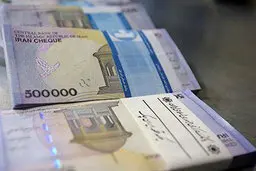 چرا نرخ در بازار بین‌بانکی رو به کاهش است؟