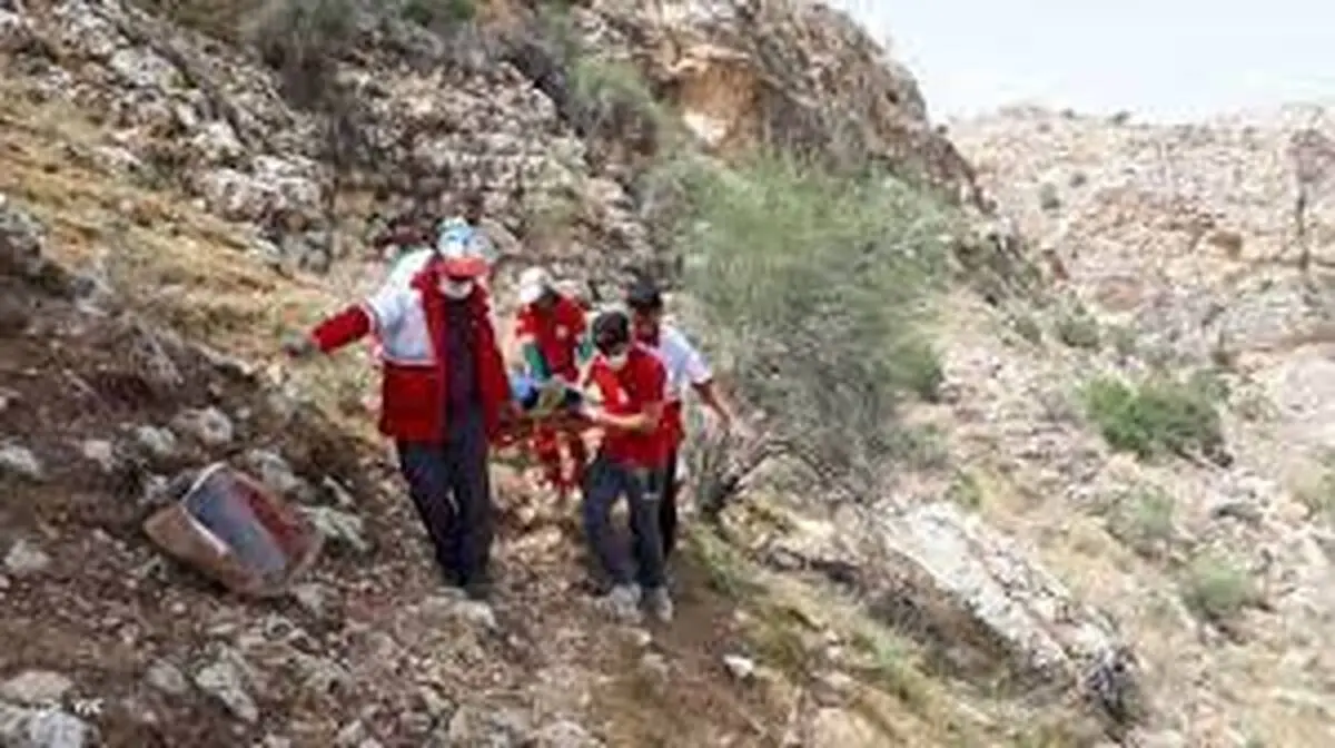 
سقوط از کوه جان مرد و همسرش را گرفت
