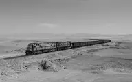 عبور نخستین قطار مسافری از بیابان لوت+عکس