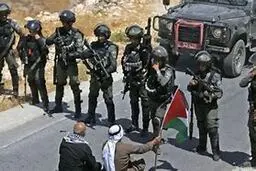 درگیری هواداران تیم مکابی تل آویو با حامیان فلسطین در هلند | صحنه‌های خشونت‌آمیز در حاشیه مسابقه فوتبال | به رودخانه انداختن صهیونیست‌ها +ویدئو