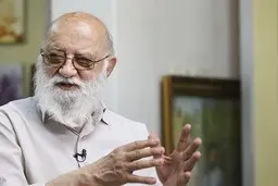 چمران در بیمارستان بستری شد