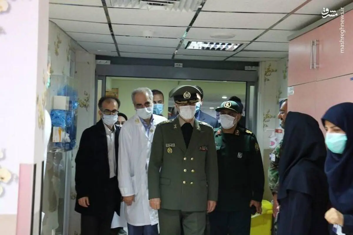 حضور وزیر دفاع در بیمارستان شهید چمران