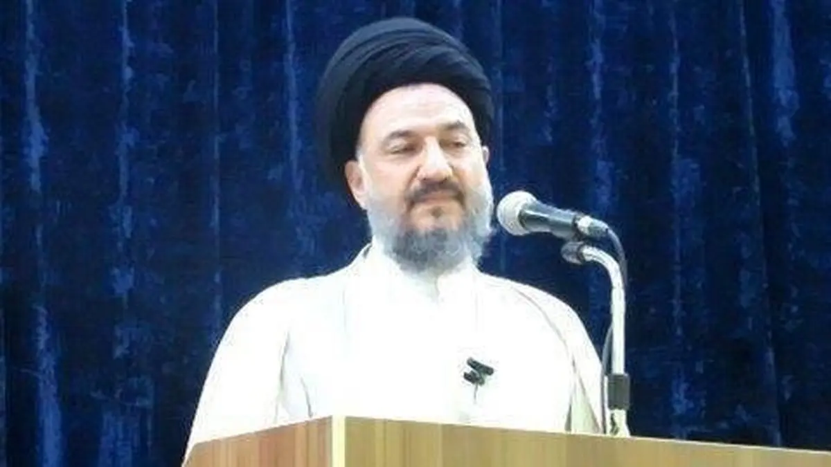 تصویر امام جمعه‌ای که بخاطر اسکناس ۱۰ هزار تومانی مجبور به استعفا شد