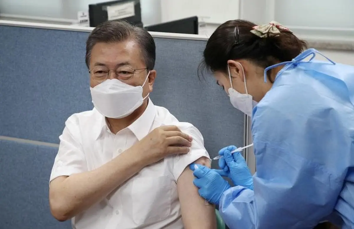 رئیس جمهور کره جنوبی واکسن آسترازنکا دریافت کرد