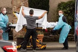 قربانیان کرونا در آمریکا به ۶۶ هزار و ۴۱۴ نفر رسید