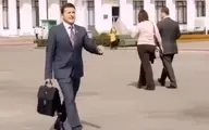 صحنه‌ی جالبی از سریال خادم ملت، با بازی زلنسکی، رئیس جمهور اوکراین+ویدئو