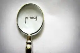 حریم خصوصی‌مان چگونه از دست رفت؟ | حریم عمومی