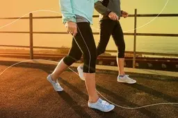 یک یا دو روز، ۴۰۰۰ قدم؛ گامی ساده برای قلبی سالم | پیاده‌روی متوسط، قلب سالم: راز زنان مسن