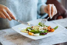 راز کشف طول عمر | تاثیر غذا خوردن بر ژنتیک! | غذا خوردن باعث جوانی می شود؟