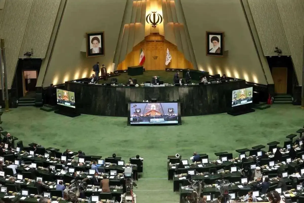 سخنگوی شورای نگهبان: با تایید مصوبه «نحوه برگزاری جلسات در شرایط اضطرار»، مجلس از هفته آینده به کار خود ادامه خواهد داد
