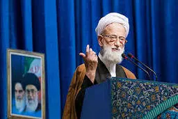 امام جمعه تهران: ارزش 22 بهمن را هیچ کس در آسمان نمی‌تواند مقایسه کند جز شخص حضرت مهدی 