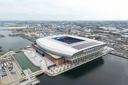 استادیوم شناور روی آب؛ شاهکار مهندسی در لیورپول | "هیل دیکینسون" رسماً افتتاح شد