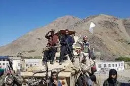 کیهان: آمریکا مزدورانش را فروخت اما ایران، متحدانش را تنها نگذاشت