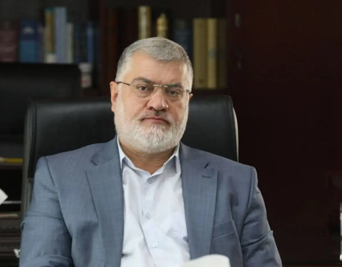 تمدید دورکاری کارکنان دستگاه‌های اجرایی استان تهران با ۳۰ درصد ظرفیت تا ۴ تیرماه | فعالیت بانک‌ها با حداقل ٥٠ درصد شعب کشیک چرخشی‌
