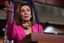 احتمال استیضاح مجدد ترامپ؟ |  پلوسی: ما نیز ورق‌هایی برای رو کردن داریم